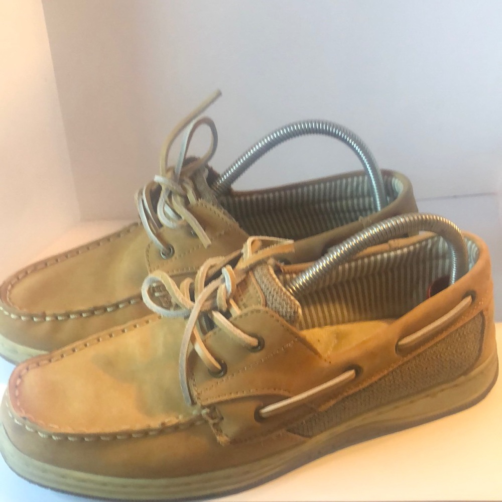 Women’s Magellan outdoors lace up size 11 comfort slip on shoes